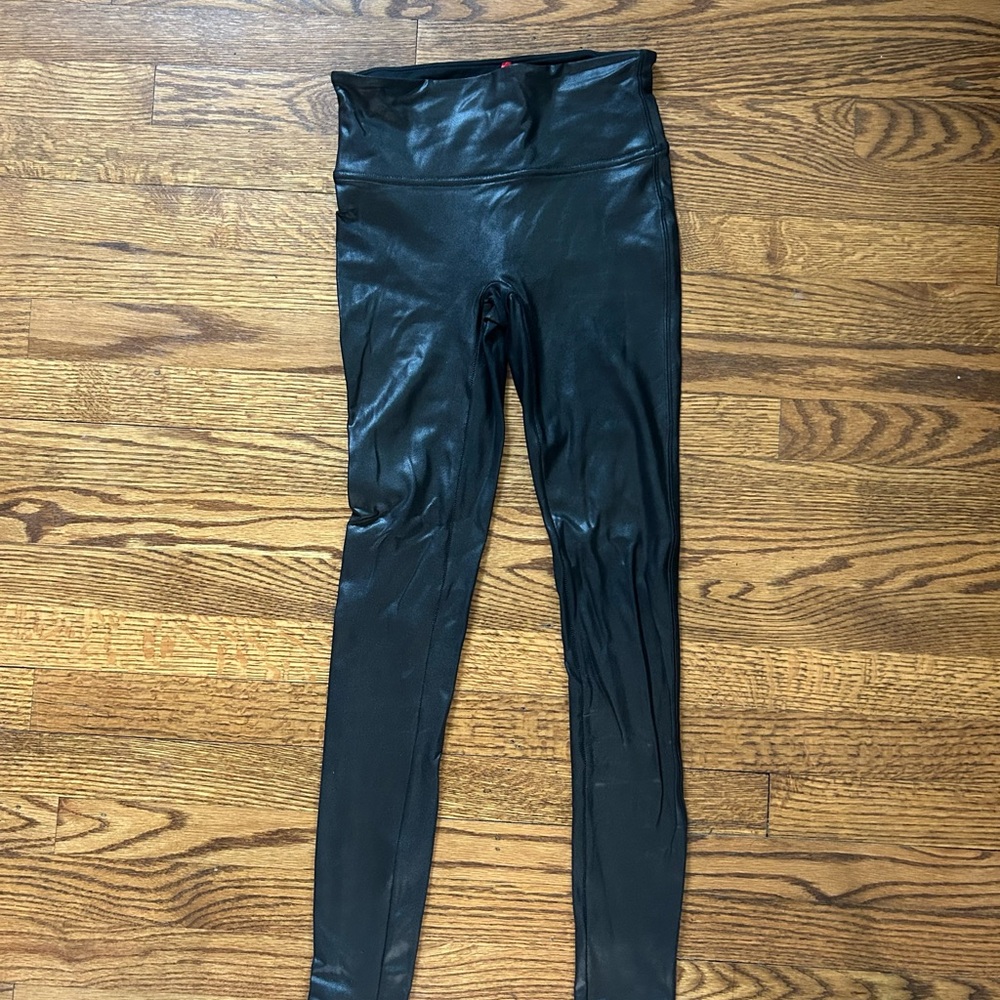 SPANX Shiny faux leather Leggings Small
